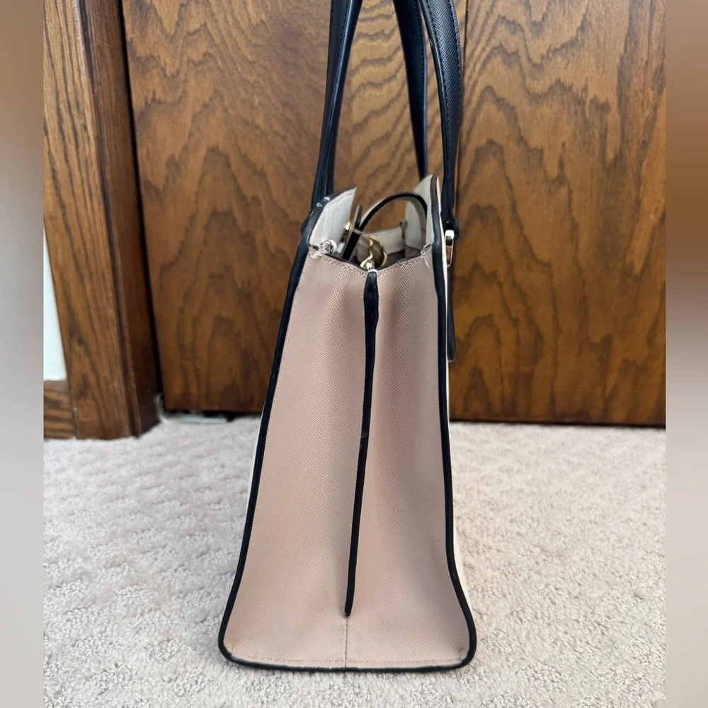 Kate Spade Perry Medium Satchel Bag Warm Beige Saffiano Leather Black Straps